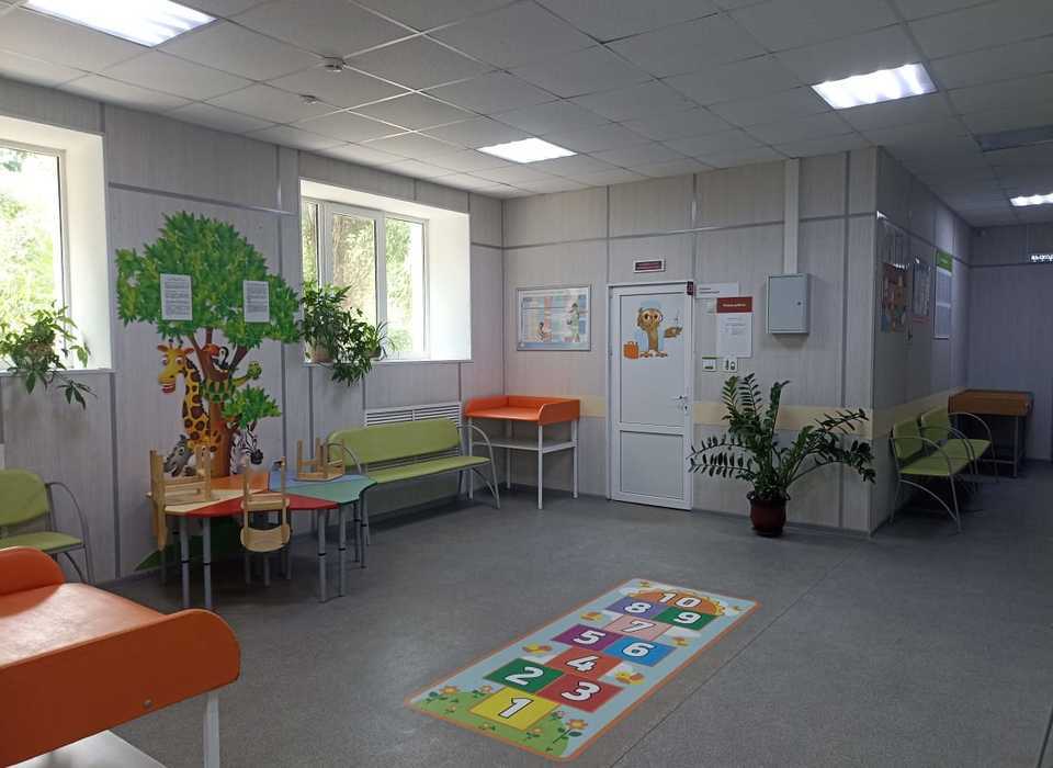 В Тракторозаводском районе Волгограда завершается ремонт трех отделений детской поликлиники №3